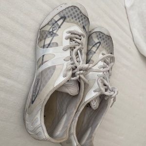 LIKE NEW NFINITY VENGEANCE CHEER SHOES